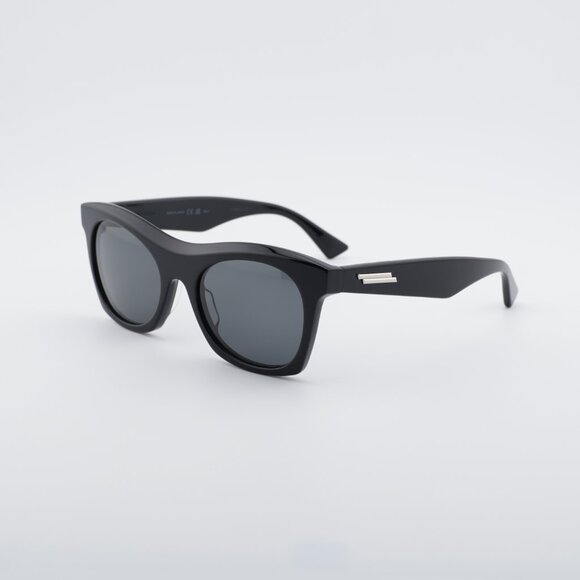 Bottega Veneta BV1061S 001 Sunglasses Black Square Frame, Grey Lenses main image 9